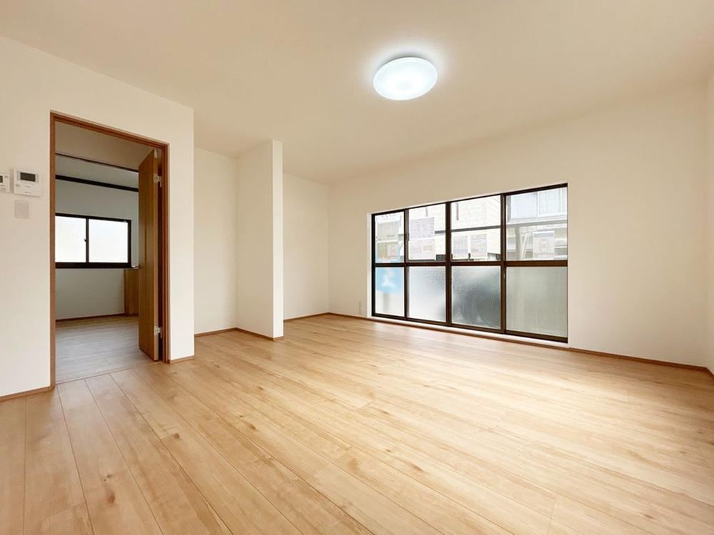 4LDK house in Matsuyama, Ehime - Photo 1