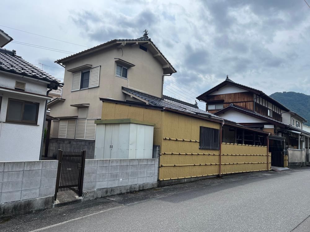 3LDK house in Asakita Ward, Hiroshima - Photo 1