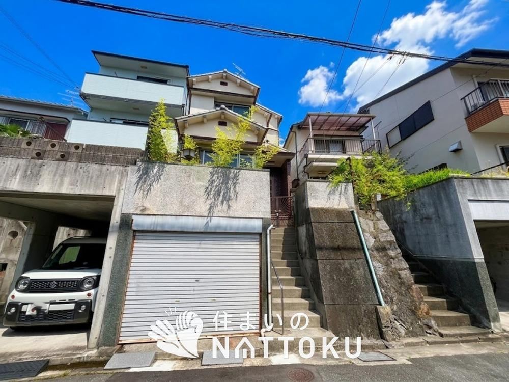 6DK house in Neyagawa, Osaka - Photo 1