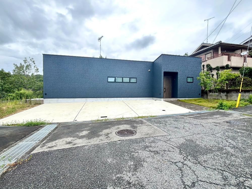 3LDK house in Nishi Ward, Kobe, Hyogo - Photo 1