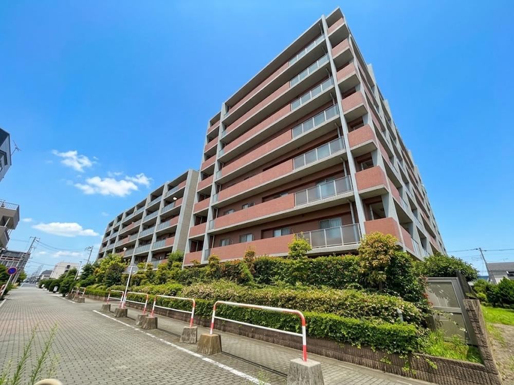 3LDK apartment in Koshigaya, Saitama - Photo 1