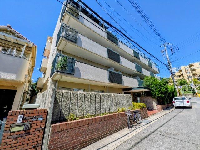 2LDK apartment in Higashinada Ward, Kobe, Hyogo - Photo 1
