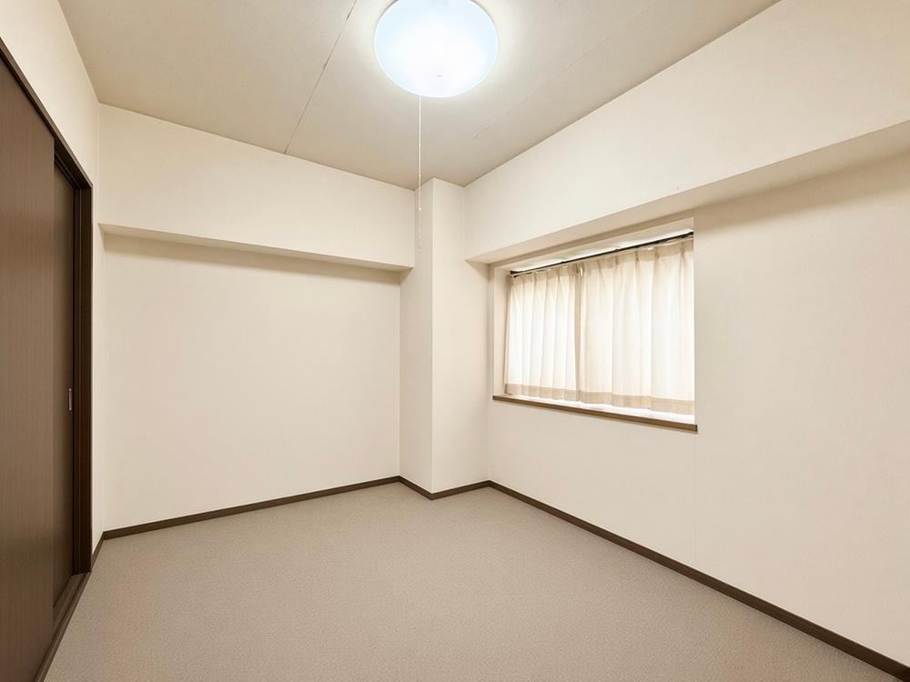 2LDK+S apartment in Hamura, Tokyo - Photo 1
