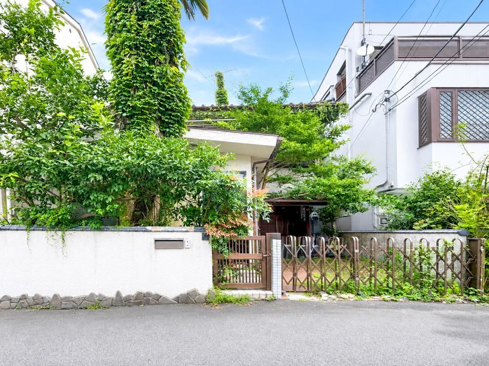 99 m² land in Tachikawa, Tokyo - Photo 1