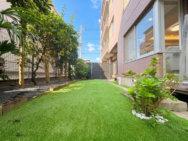 4LDK apartment in Chofu, Tokyo - Photo 1