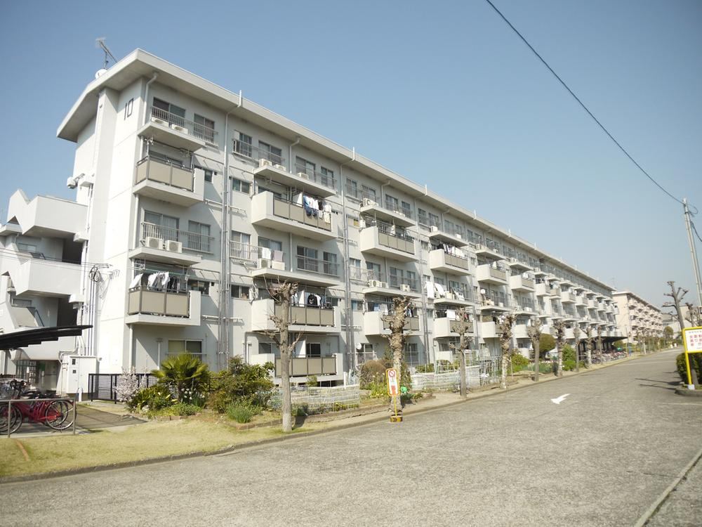 3DK apartment in Amagasaki, Hyogo - Photo 1