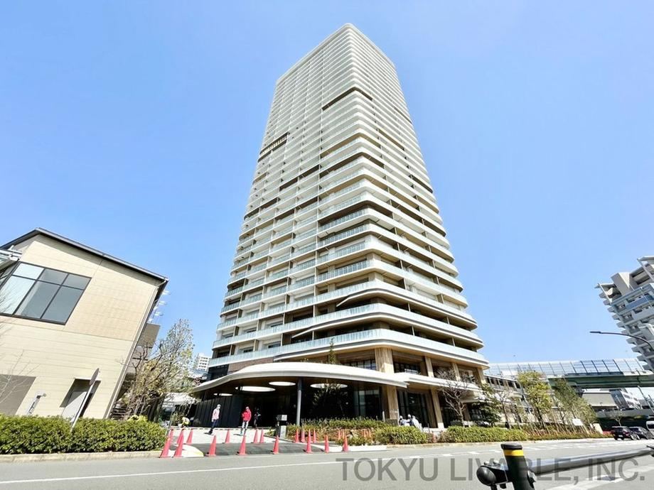 2LDK apartment in Machida, Tokyo - Photo 1