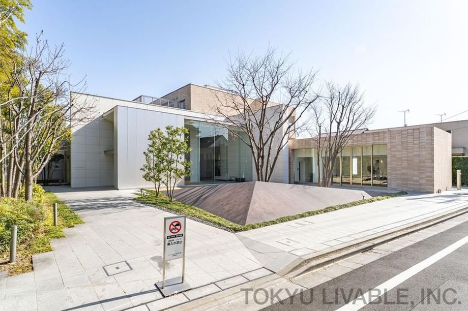 3LDK apartment in Suginami Ward, Tokyo - Photo 1