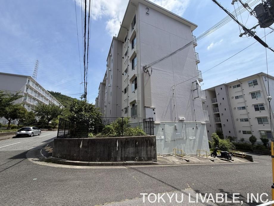 4DK apartment in Takarazuka, Hyogo - Photo 1