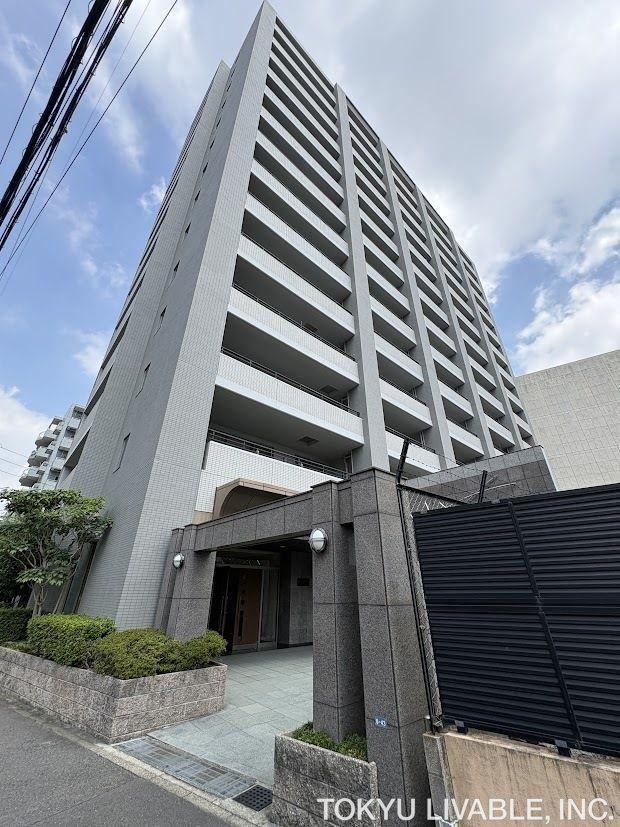 3LDK apartment in Higashi Ward, Nagoya, Aichi - Photo 1