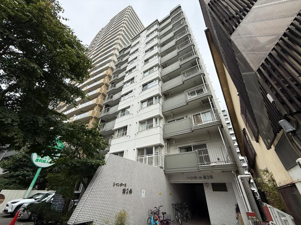 2DK apartment in Chuo Ward, Sapporo, Hokkaido - Photo 1
