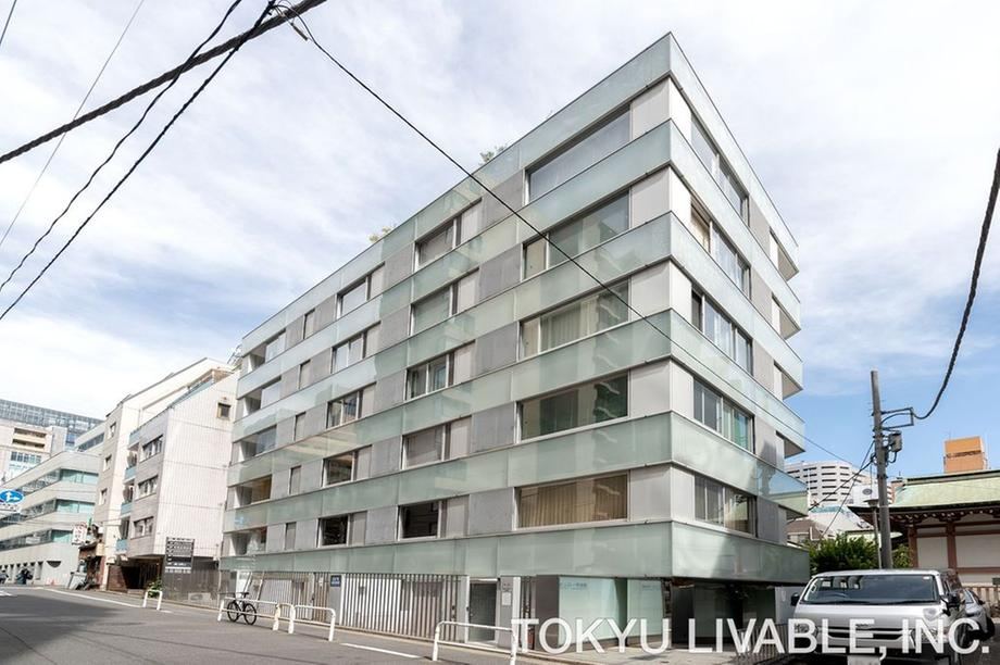 2LDK apartment in Chiyoda Ward, Tokyo - Photo 1