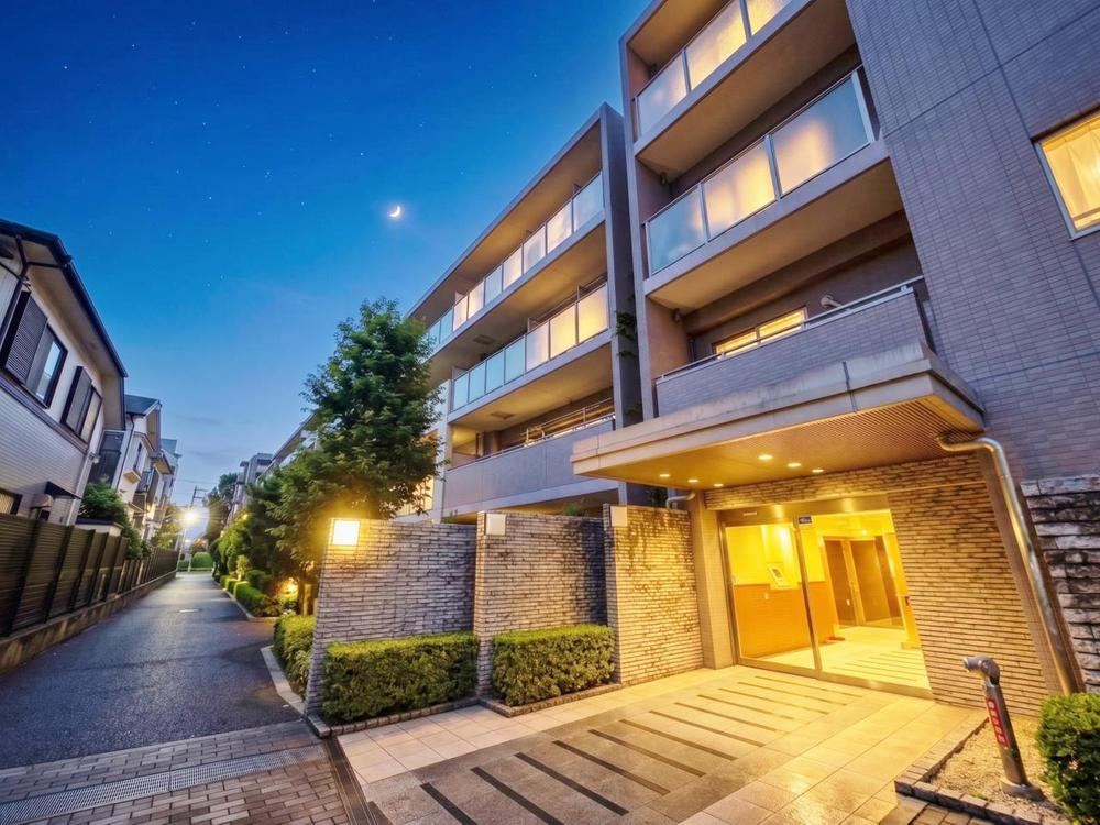 3LDK apartment in Nerima Ward, Tokyo - Photo 1