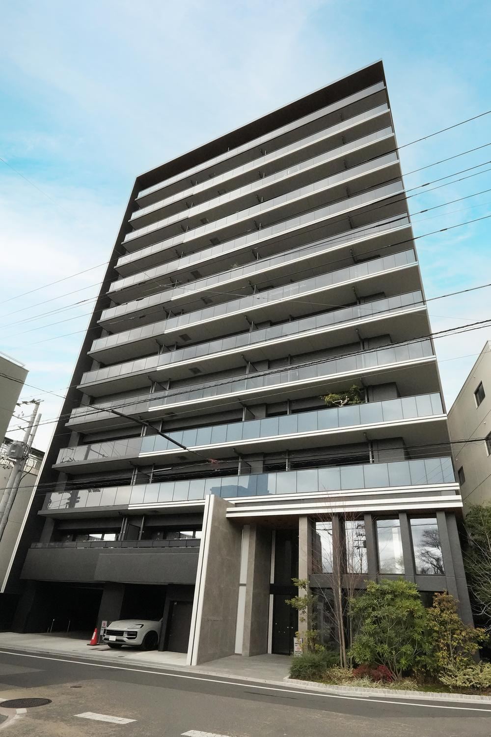 3LDK apartment in Matsuyama, Ehime - Photo 1