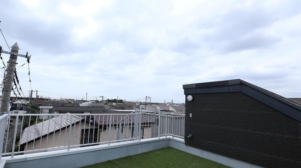 3LDK+2S house in Fujisawa, Kanagawa - Photo 1