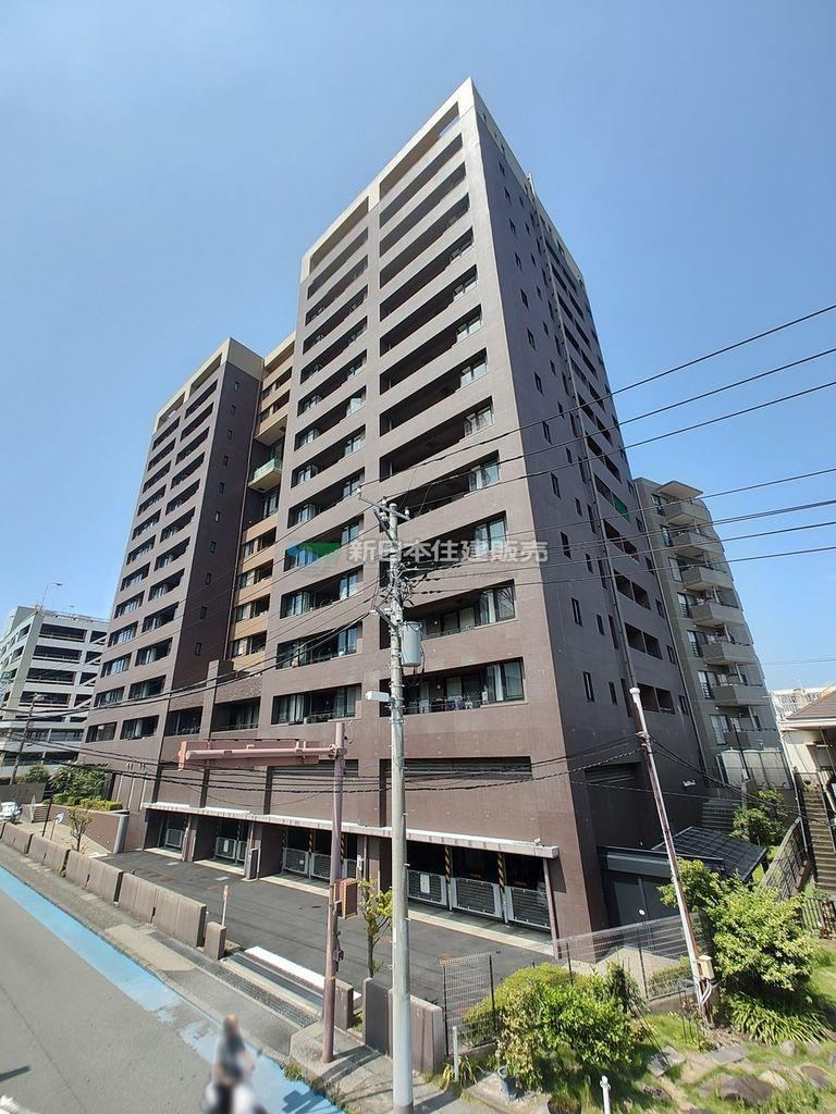 2LDK apartment in Numazu, Shizuoka - Photo 1