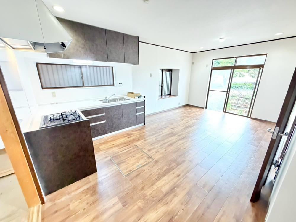 5LDK house in Izumi, Osaka - Photo 1