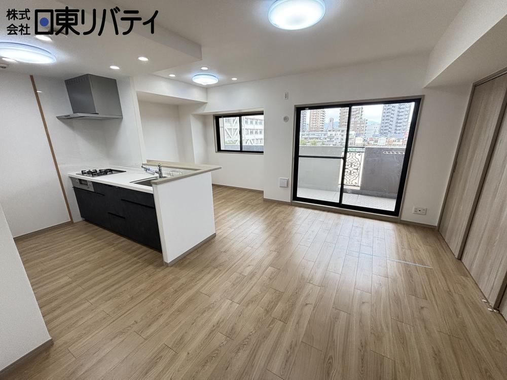 3LDK apartment in Nishi Ward, Hiroshima - Photo 1