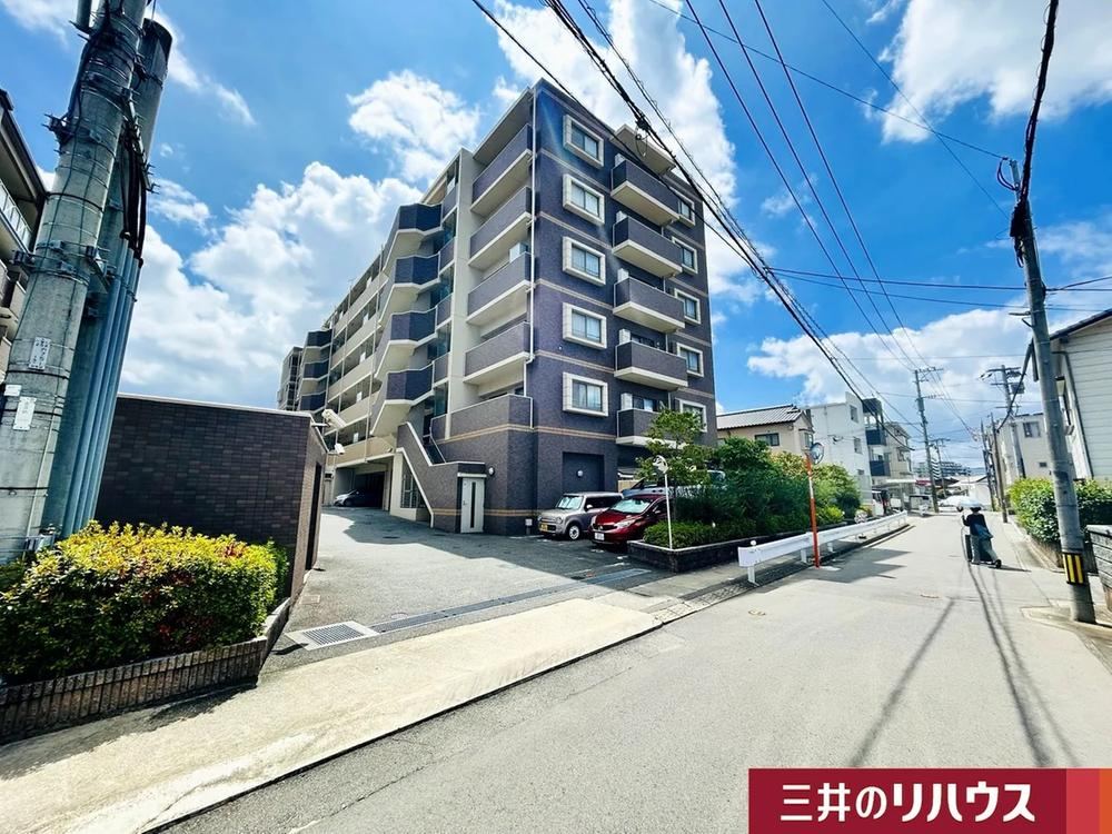 4LDK apartment in Hakata Ward, Fukuoka - Photo 1