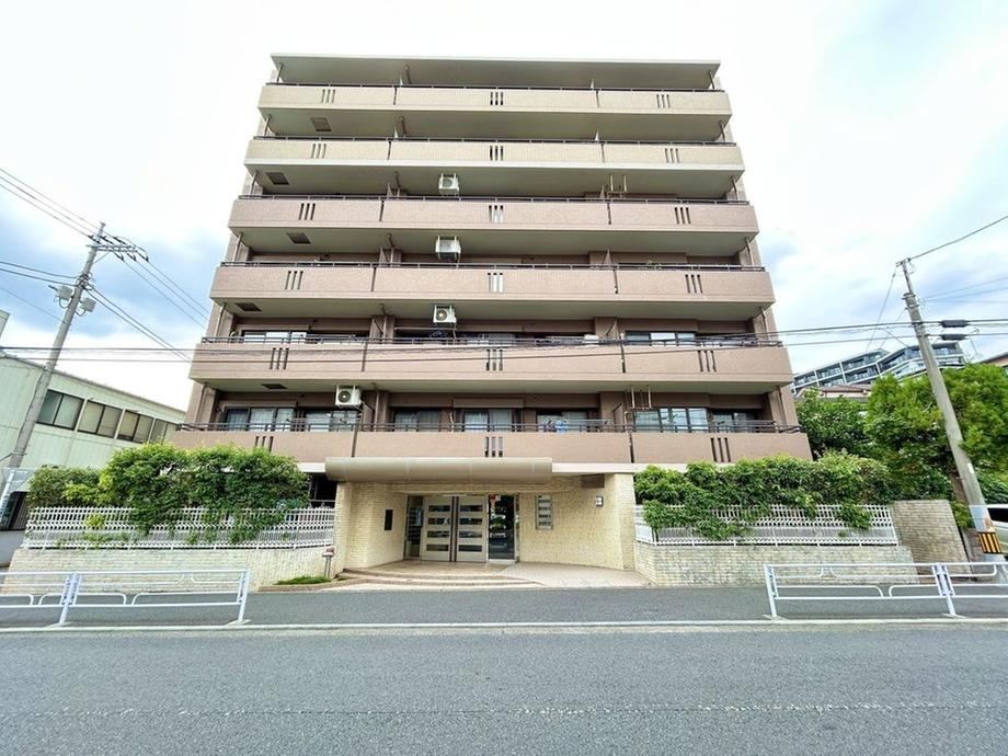 3LDK apartment in Kanagawa Ward, Yokohama, Kanagawa - Photo 1