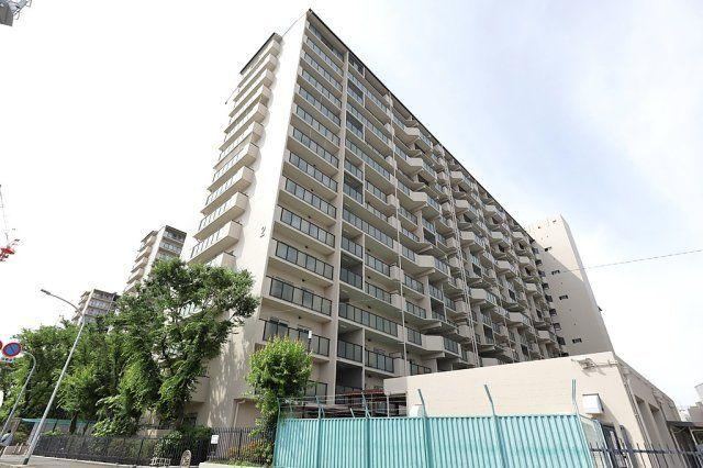 3LDK apartment in Miyakojima Ward, Osaka - Photo 1
