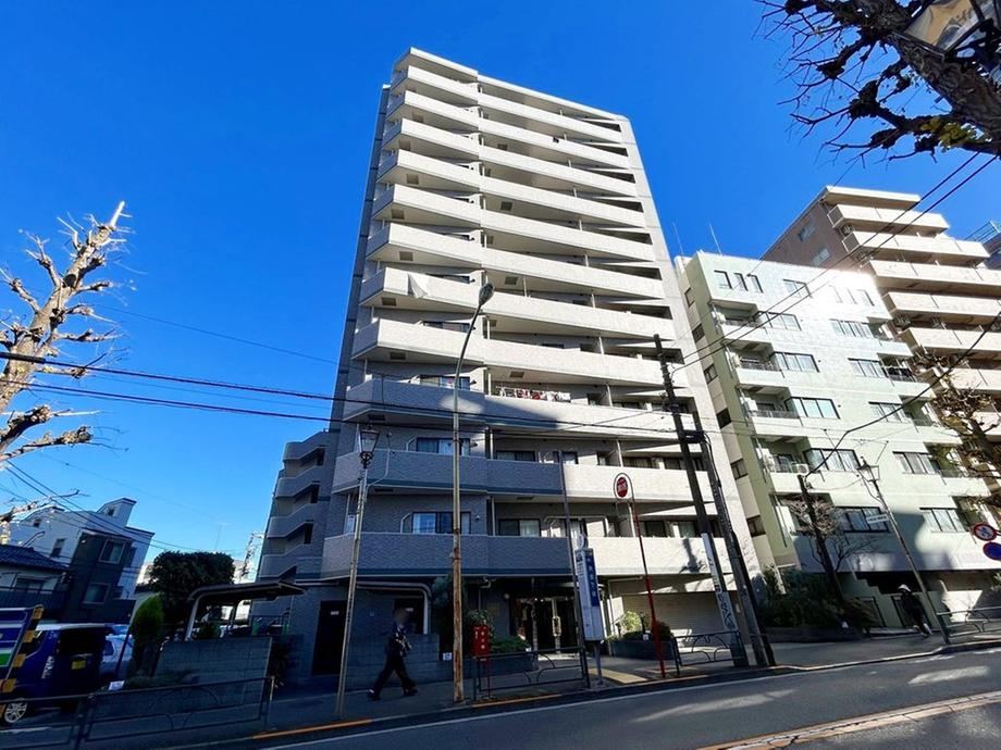 1LDK apartment in Nakano Ward, Tokyo - Photo 1