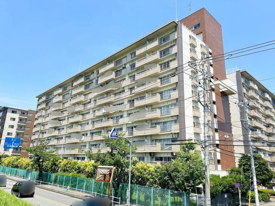 2LDK apartment in Fuchu, Tokyo - Photo 1