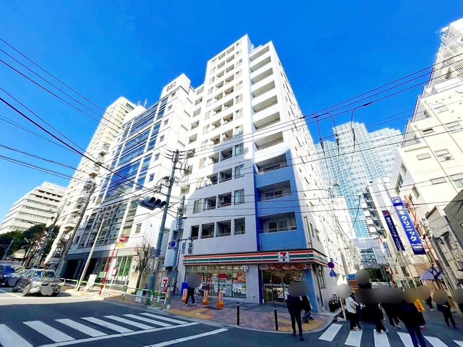 2LDK apartment in Toshima Ward, Tokyo - Photo 1