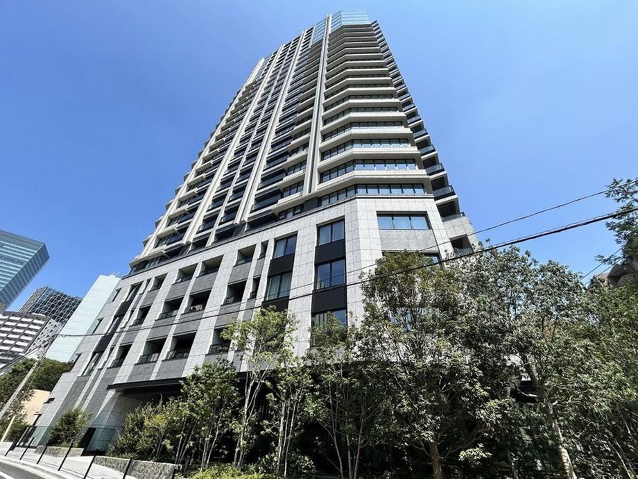 2LDK apartment in Shibuya Ward, Tokyo - Photo 1
