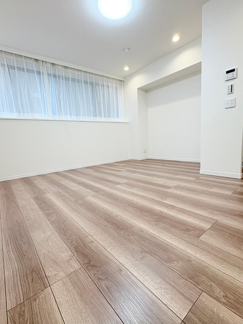 2LDK+S apartment in Hachioji, Tokyo - Photo 1