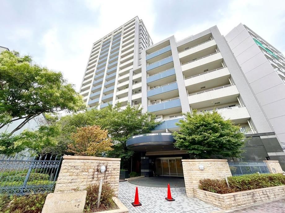 3LDK apartment in Higashi Ward, Nagoya, Aichi - Photo 1