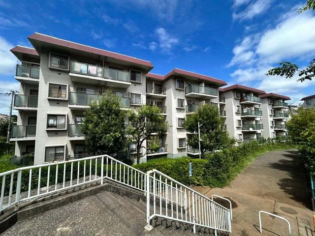 3LDK apartment in Funabashi, Chiba - Photo 1