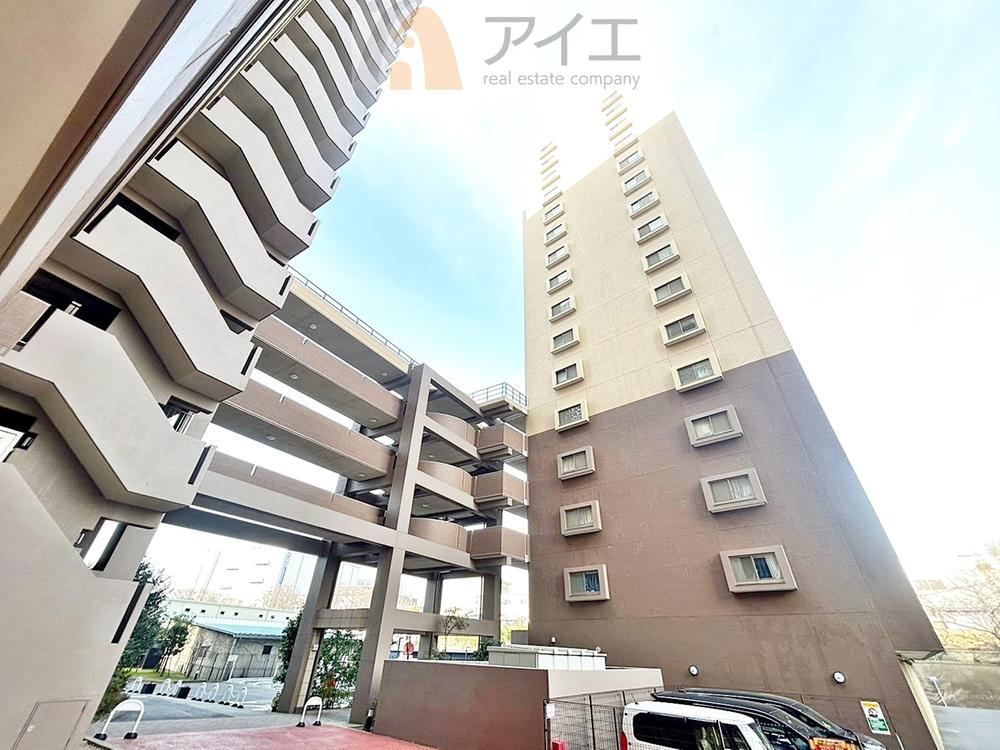 2LDK+S apartment in Matsudo, Chiba - Photo 1