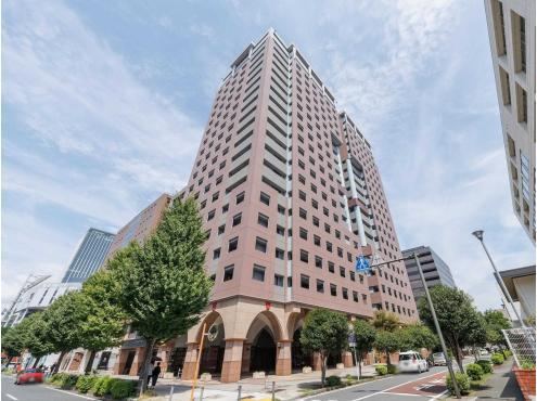 3LDK apartment in Naka Ward, Yokohama, Kanagawa - Photo 1
