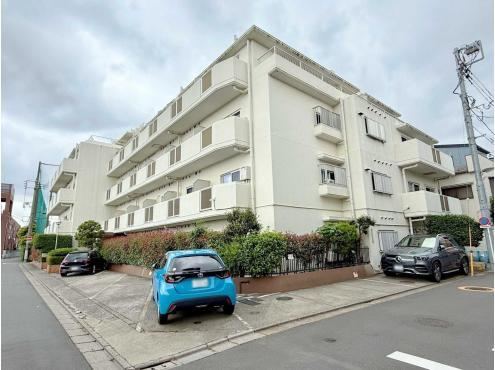 studio apartment in Arakawa Ward, Tokyo - Photo 1