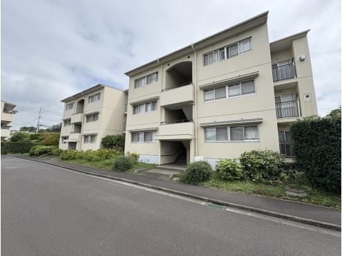 4LDK apartment in Izumi Ward, Yokohama, Kanagawa - Photo 1