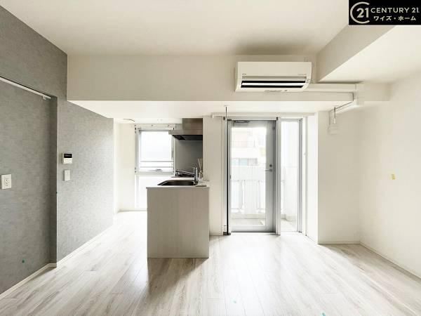 2LDK apartment in Chiyoda Ward, Tokyo - Photo 1