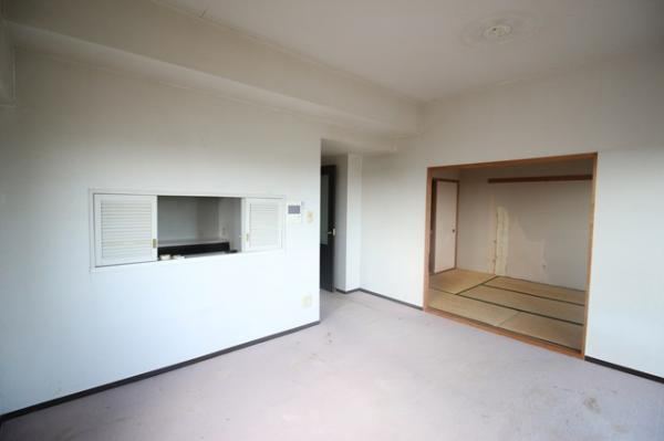 4LDK apartment in Ryugasaki, Ibaraki - Photo 1
