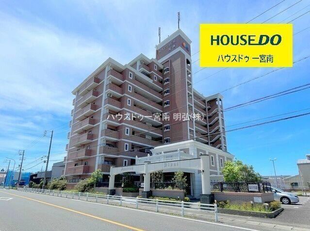4LDK apartment in Ichinomiya, Aichi - Photo 1