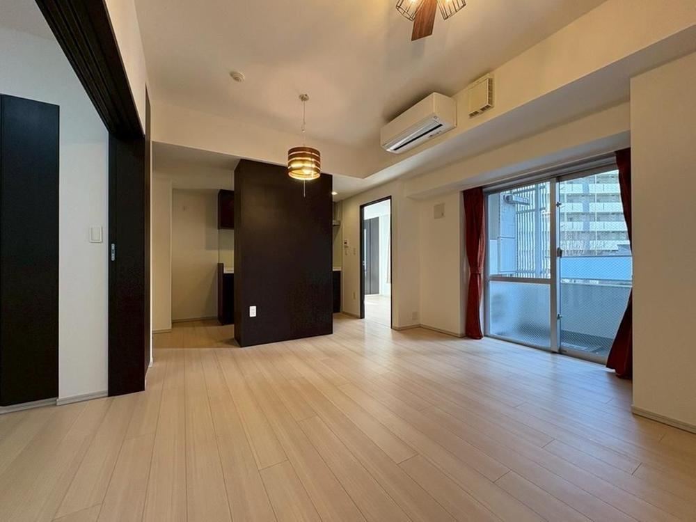 2LDK apartment in Shinjuku Ward, Tokyo - Photo 1