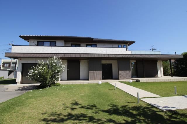 8LDK house in Isesaki, Gunma - Photo 1