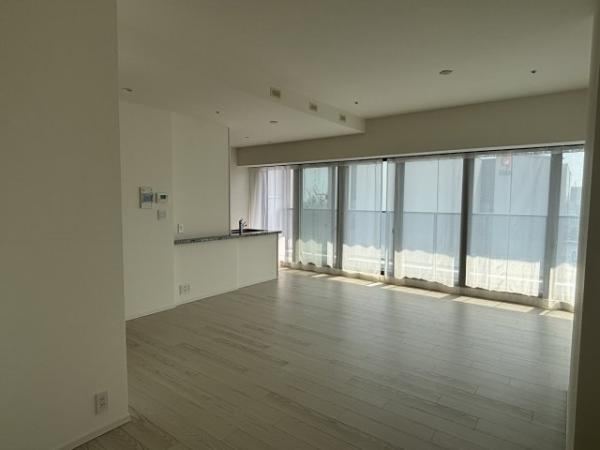 1LDK apartment in Chuo Ward, Kobe, Hyogo - Photo 1