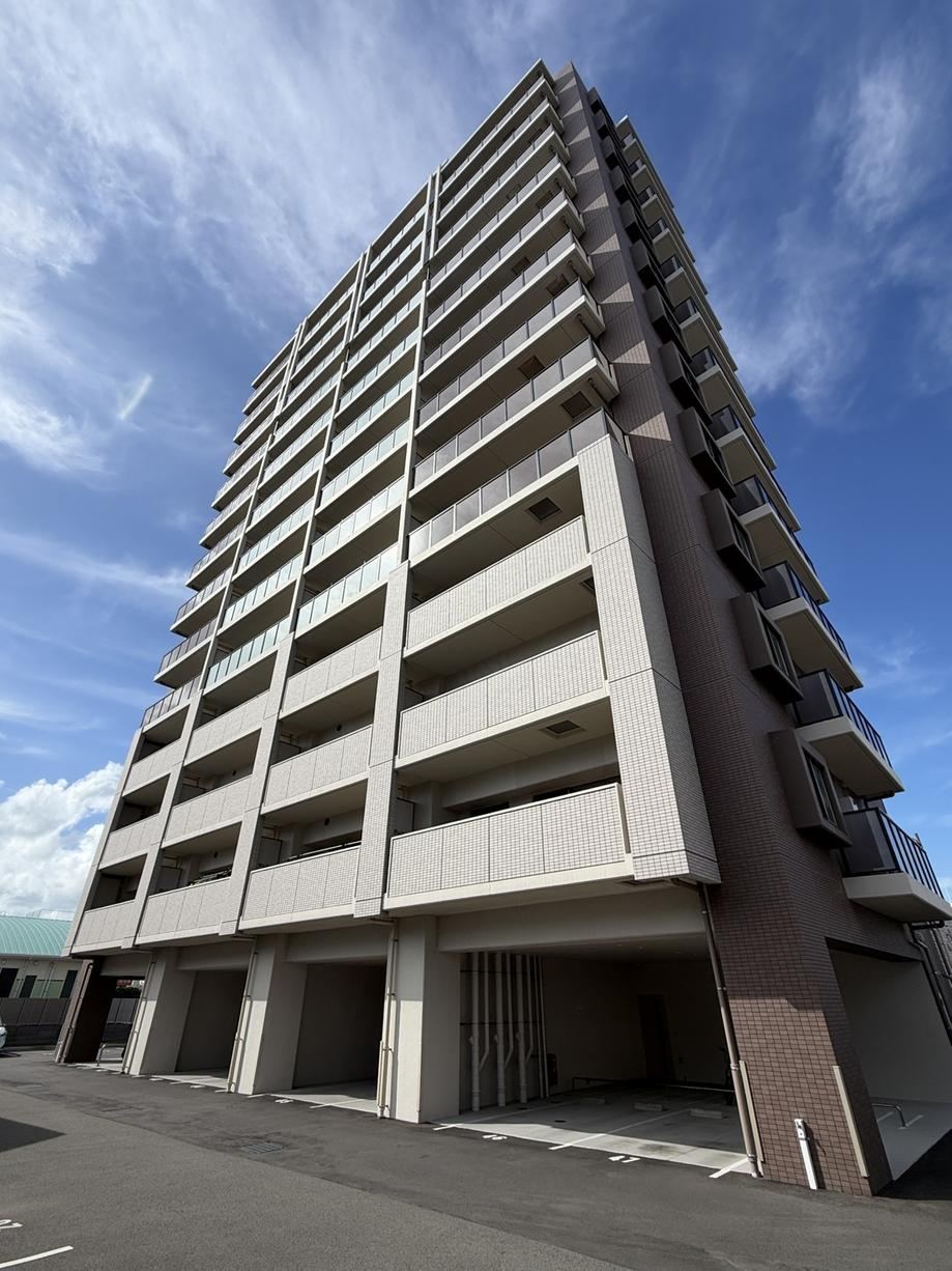 3LDK apartment in Miyazaki, Miyazaki - Photo 1