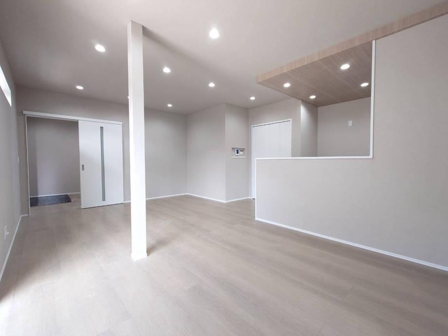 5LDK house in Kokuraminami Ward, Kitakyushu, Fukuoka - Photo 1