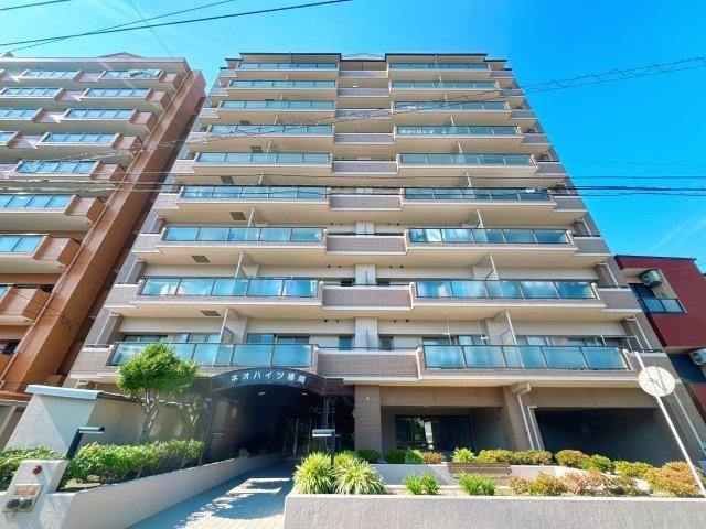 3LDK apartment in Fukutsu, Fukuoka - Photo 1