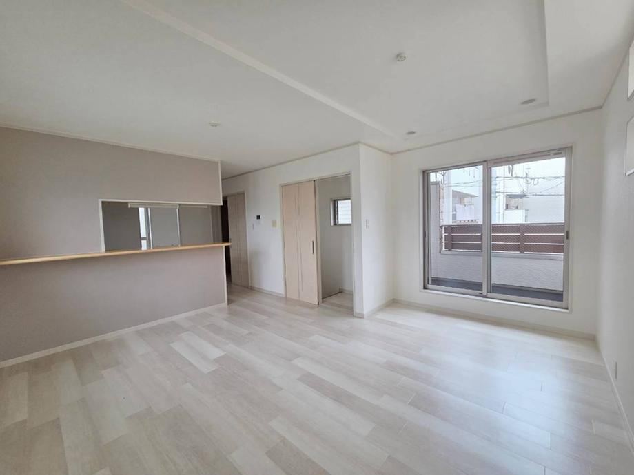 4LDK house in Tsurumi Ward, Osaka - Photo 1