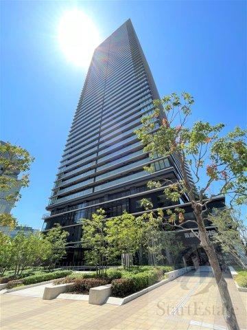2LDK apartment in Kita Ward, Osaka - Photo 1