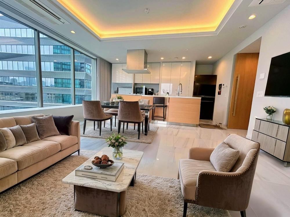 3LDK apartment in Minato Ward, Tokyo - Photo 1
