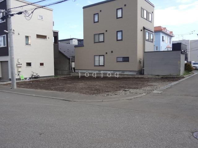 165 m² land in Nishi Ward, Sapporo, Hokkaido - Photo 1