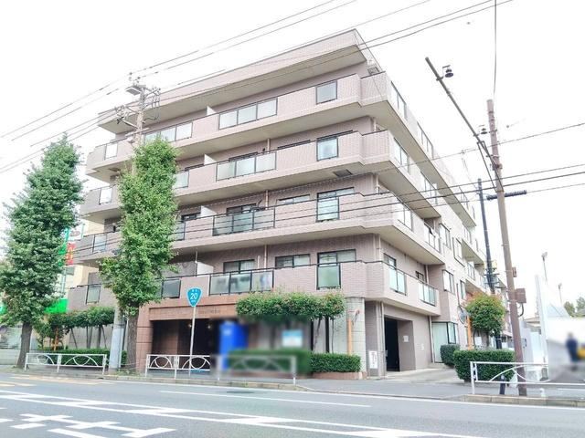 3LDK apartment in Fuchu, Tokyo - Photo 1